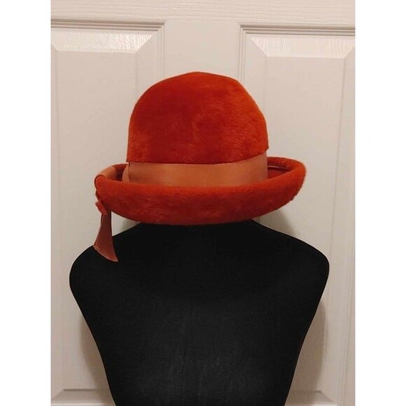 VTG Martelle West Germany Womens Hat Red Felt Fur Fuzzy Rolled Brim - Picture 2 of 11
